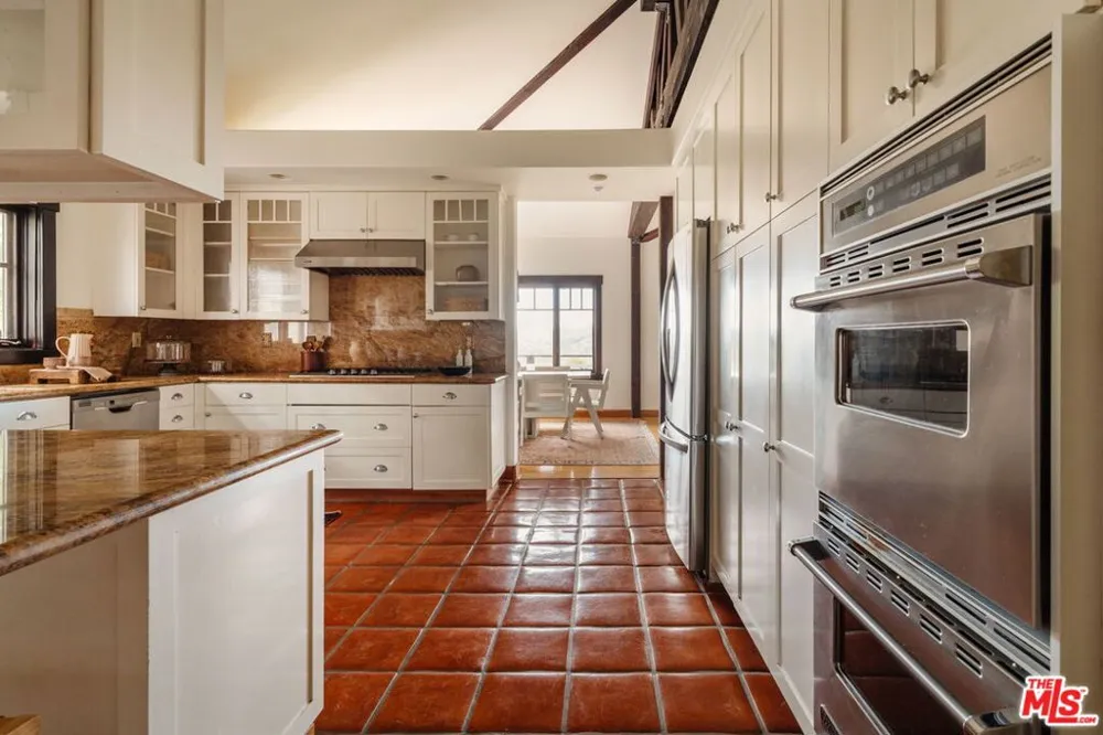 1273 Fernwood Pacific Drive Topanga, CA 90290