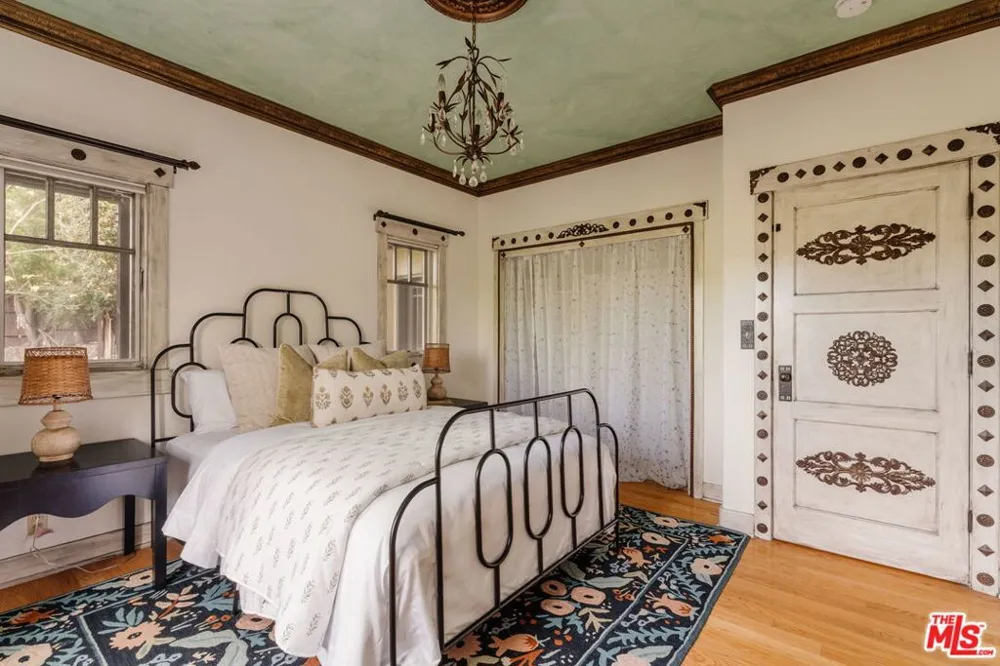 1273 Fernwood Pacific Drive Topanga, CA 90290