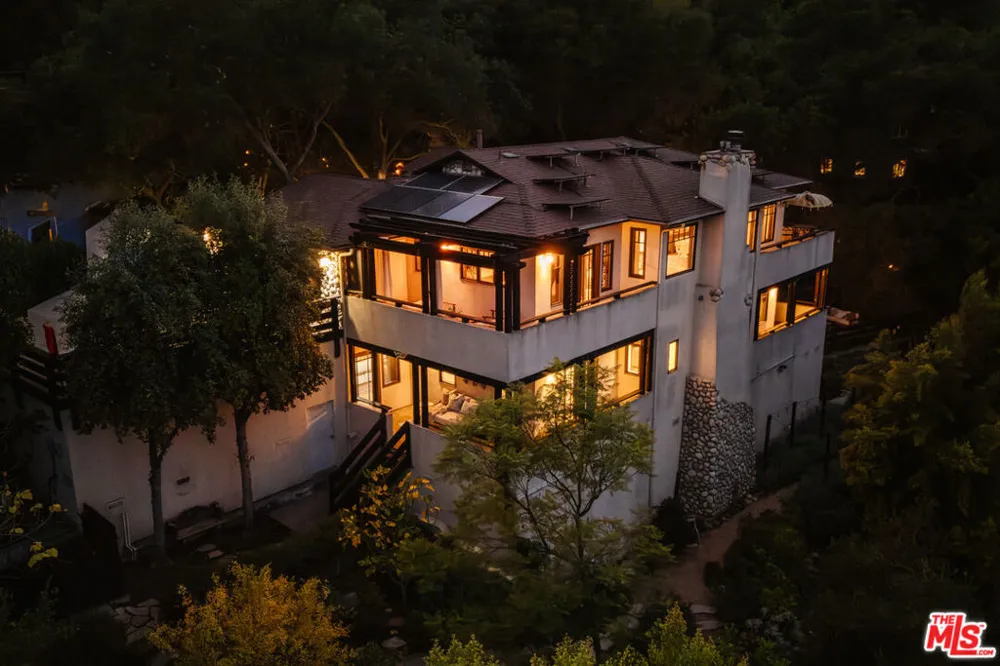 1273 Fernwood Pacific Drive Topanga, CA 90290