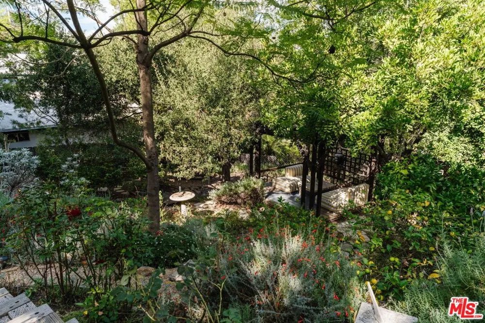 1273 Fernwood Pacific Drive Topanga, CA 90290
