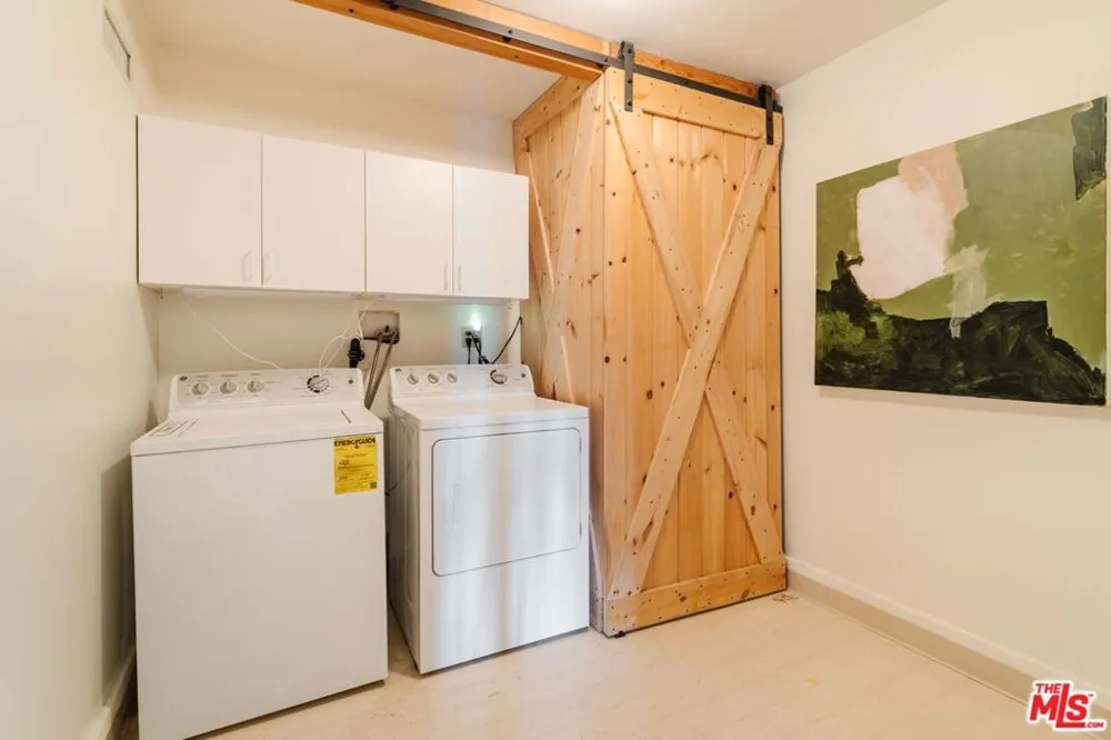 1273 Fernwood Pacific Drive Topanga, CA 90290
