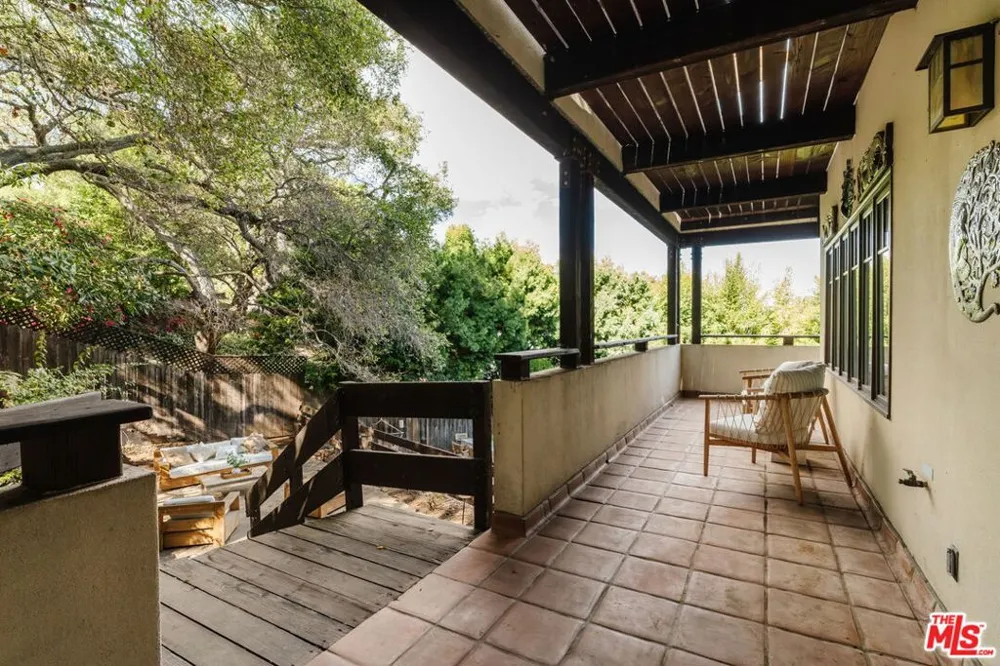 1273 Fernwood Pacific Drive Topanga, CA 90290