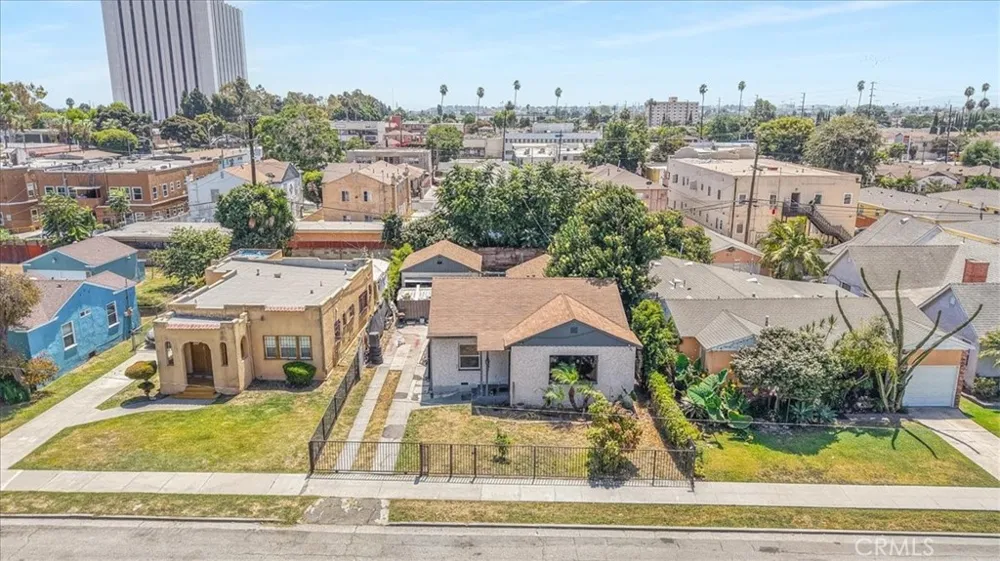 322 W School Street Compton, CA 90220