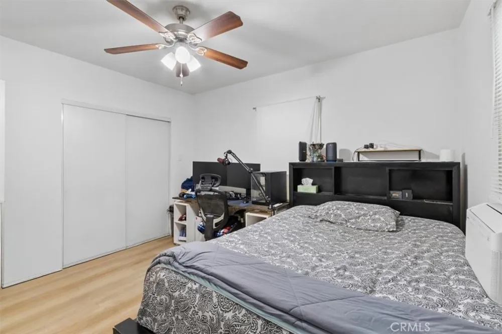 322 W School Street Compton, CA 90220