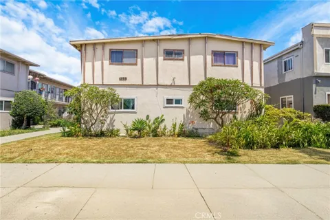 1625 Lomita