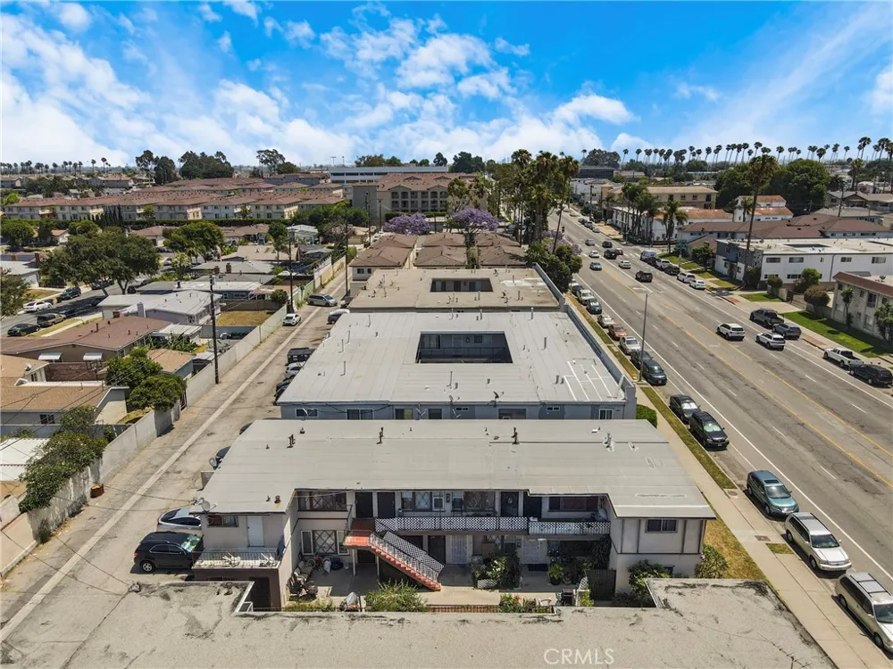1625 Lomita Harbor City, CA 90710