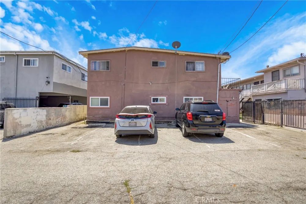 1625 Lomita Harbor City, CA 90710