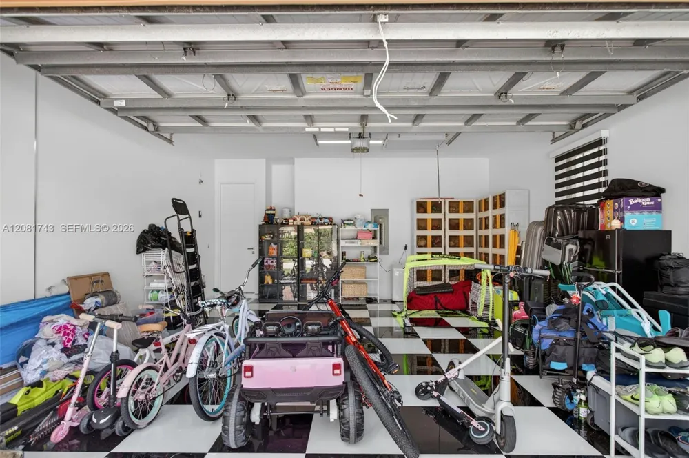 11174 NW 72nd Pl Parkland, FL 33076