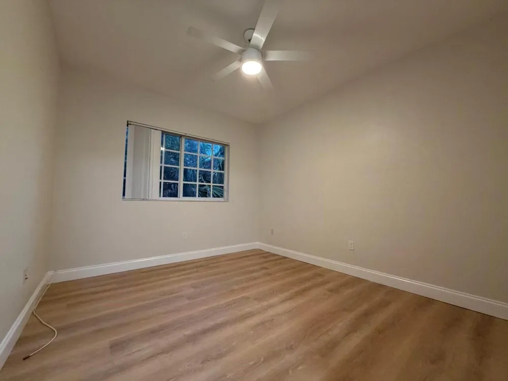 6268 S MILITARY TRAIL #103 Lake Worth, FL 33463