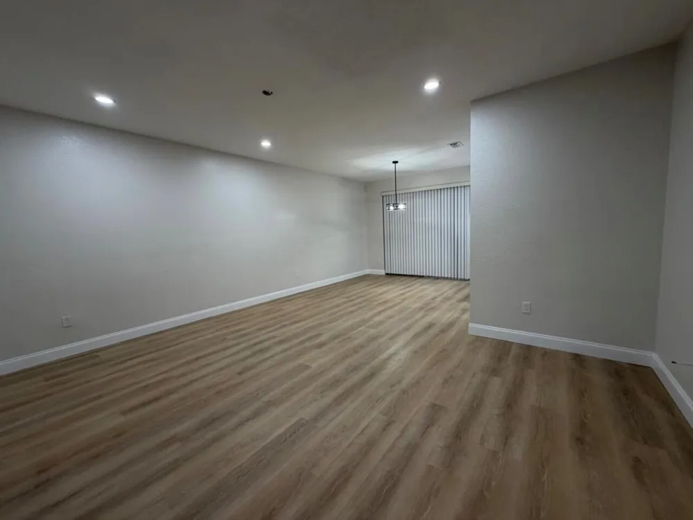 6268 S MILITARY TRAIL #103 Lake Worth, FL 33463