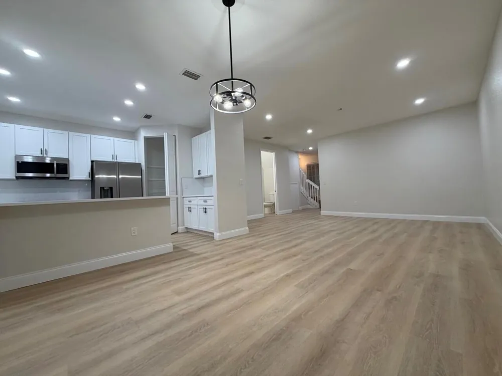 6268 S MILITARY TRAIL #103 Lake Worth, FL 33463