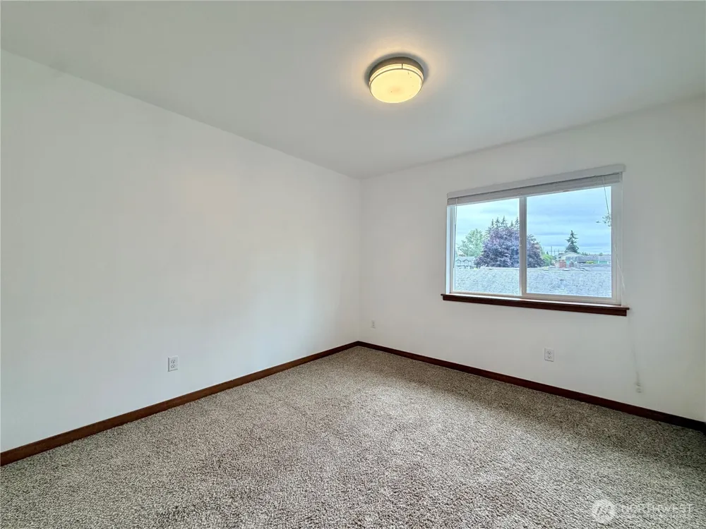 1034 S 74th Street Tacoma, WA 98408
