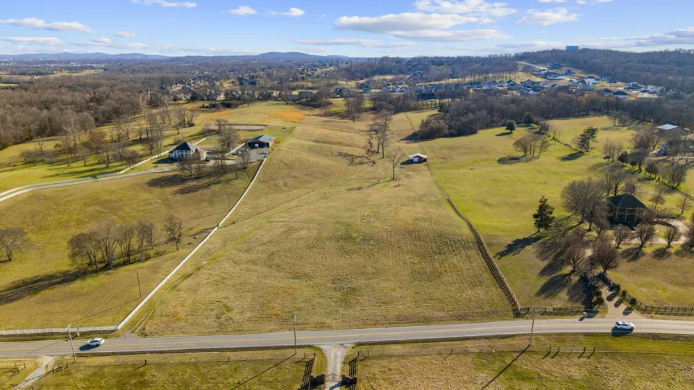 2764 Horn Springs Rd Lebanon, TN 37087