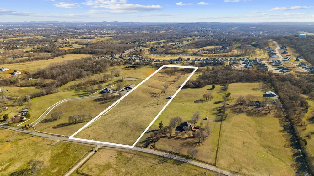 2764 Horn Springs Rd Lebanon, TN 37087