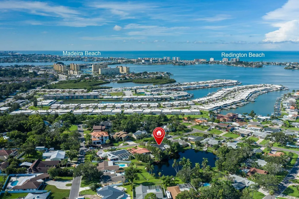 11555 PINE STREET Seminole, FL 33772