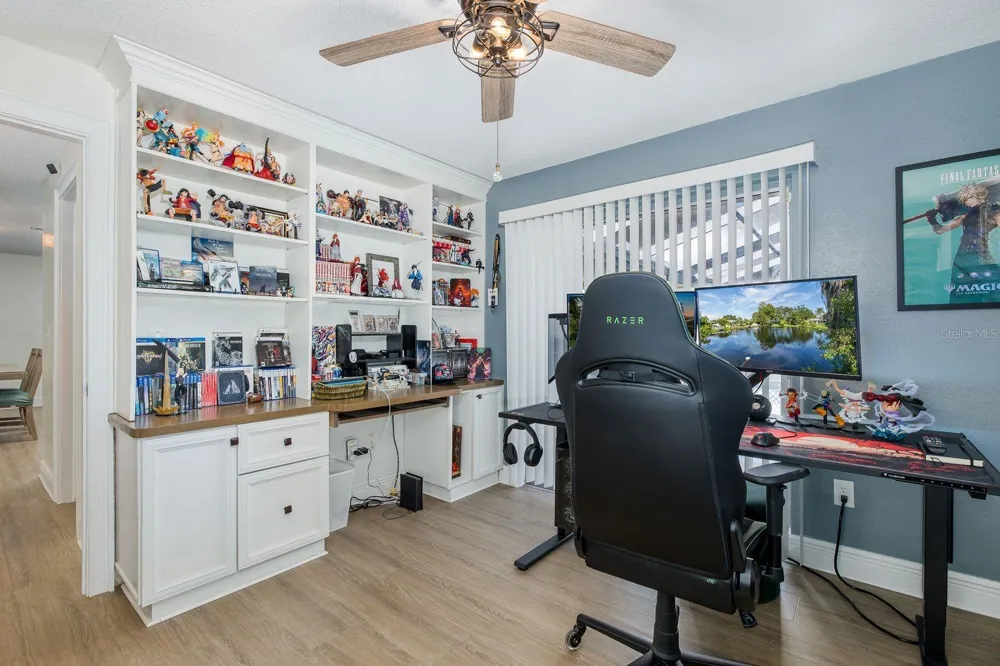 11555 PINE STREET Seminole, FL 33772