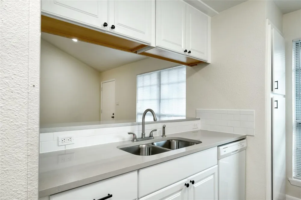 107 Nicole Cove #B Round Rock, TX 78664