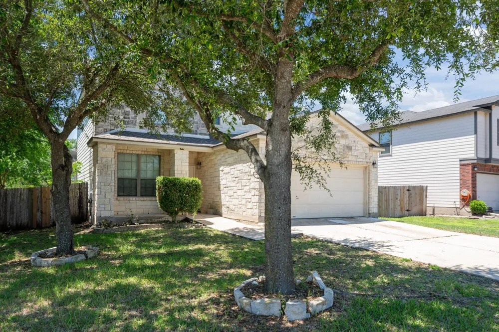 711 Abundance Lane Kyle, TX 78640