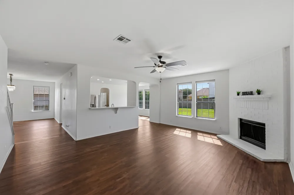 380 Apricot Drive Kyle, TX 78640