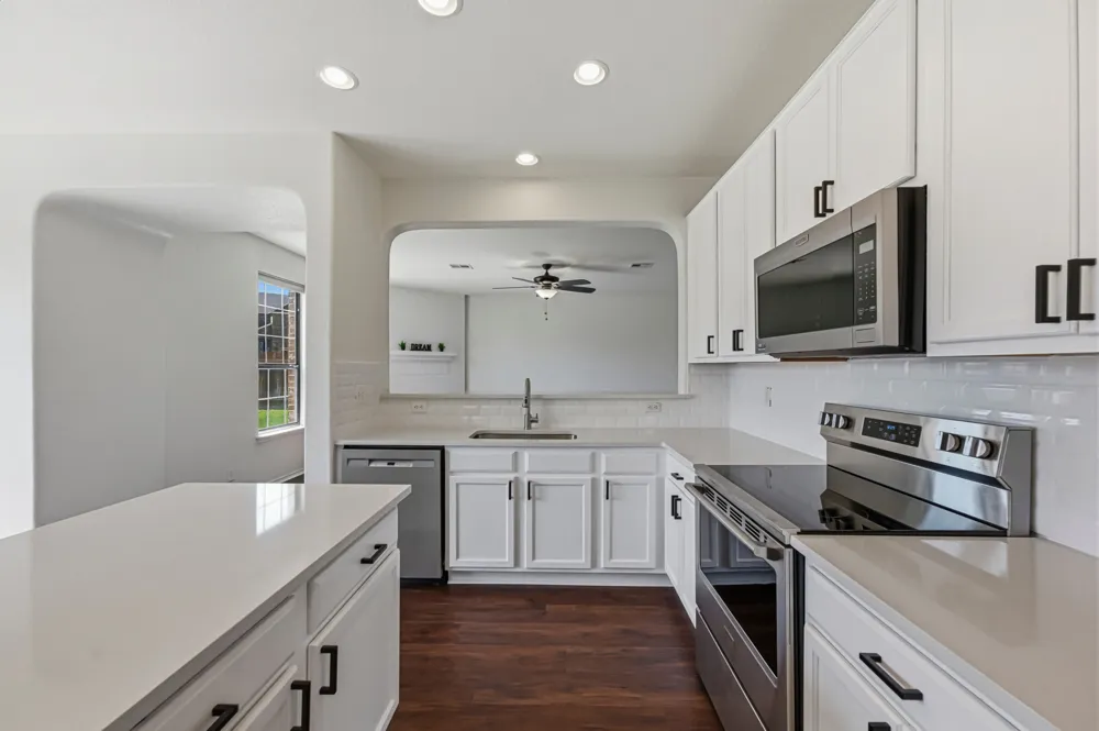 380 Apricot Drive Kyle, TX 78640