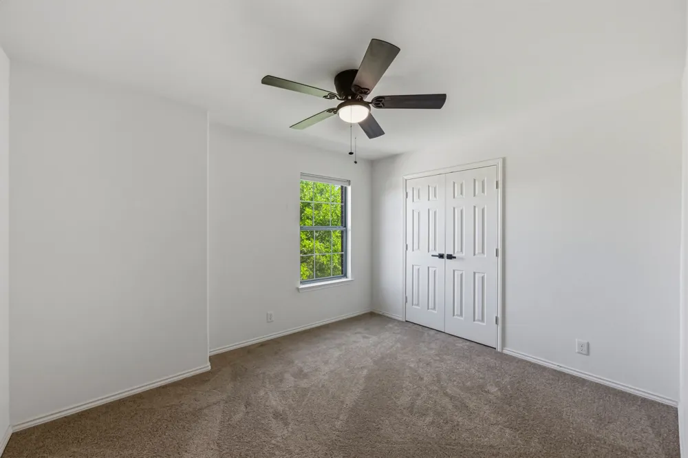 380 Apricot Drive Kyle, TX 78640