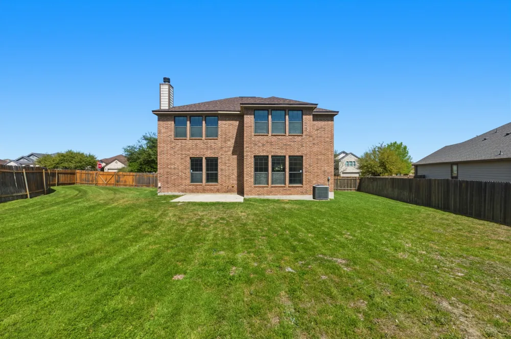 380 Apricot Drive Kyle, TX 78640