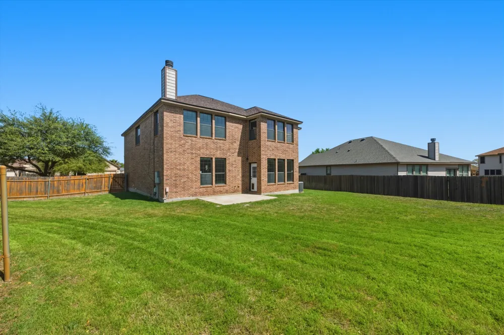 380 Apricot Drive Kyle, TX 78640