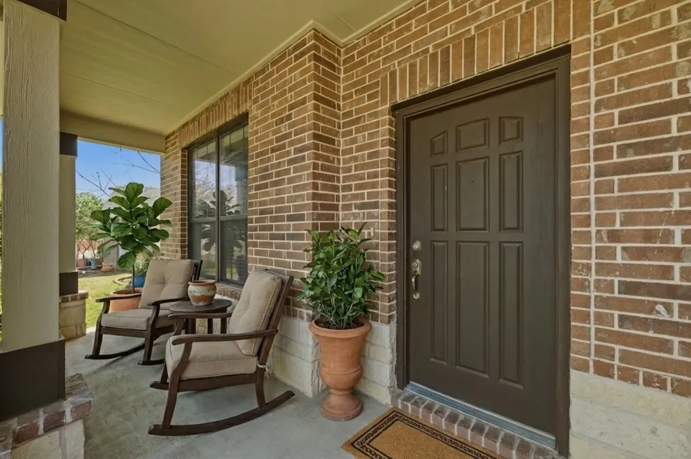 380 Apricot Drive Kyle, TX 78640