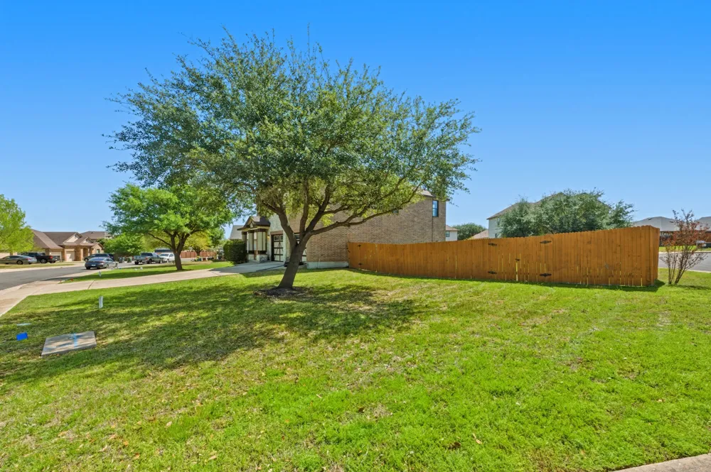 380 Apricot Drive Kyle, TX 78640