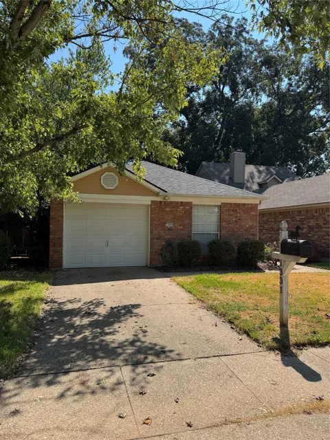 1331 Pecan Square