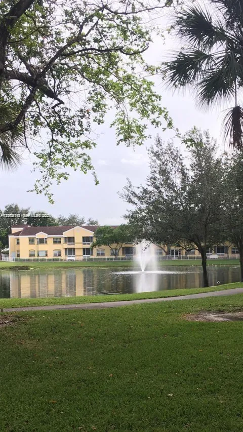 8592 W Sunrise Blvd #111