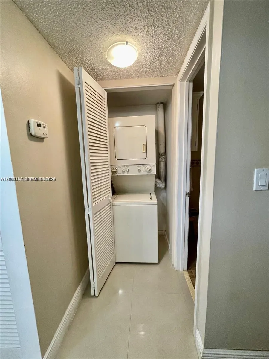 8592 W Sunrise Blvd #111 Plantation, FL 33322