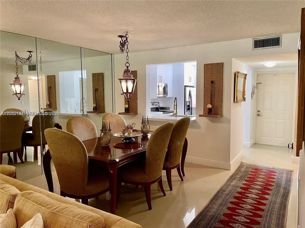 8592 W Sunrise Blvd #111 Plantation, FL 33322