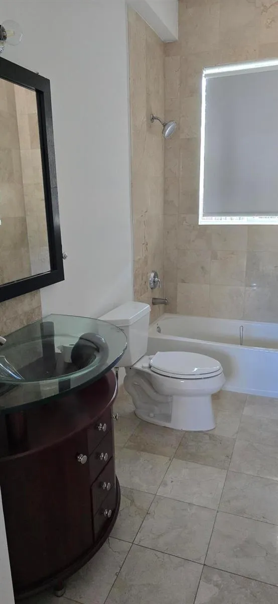 635 NE 11th Avenue Fort Lauderdale, FL 33304