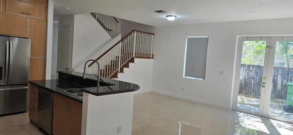 635 NE 11th Avenue Fort Lauderdale, FL 33304