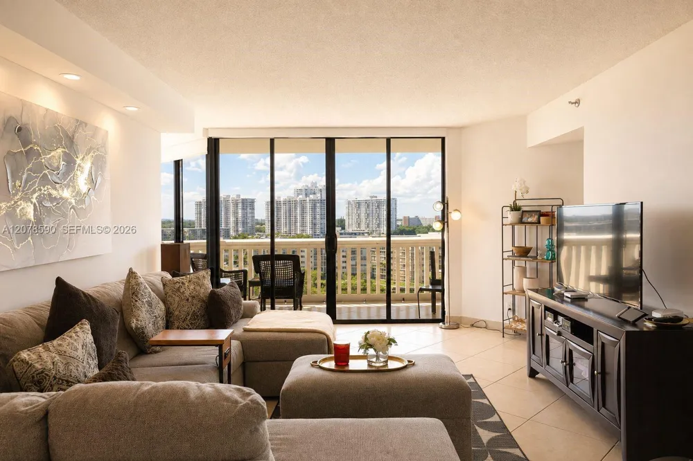 1000 W Island Blvd #1010 Aventura, FL 33160