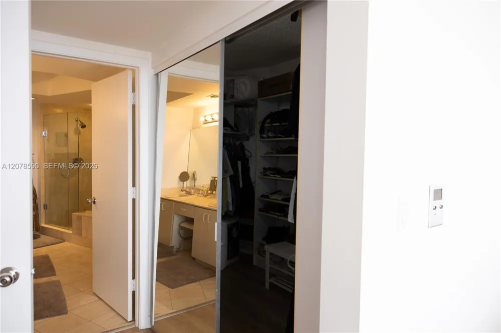1000 W Island Blvd #1010 Aventura, FL 33160