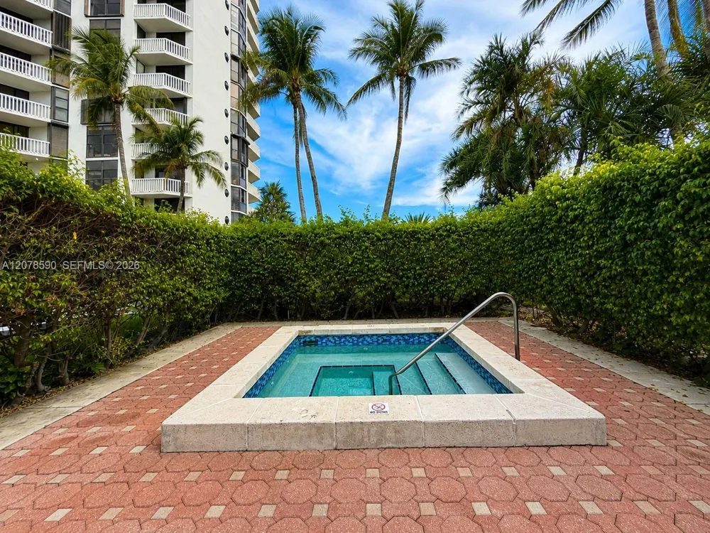 1000 W Island Blvd #1010 Aventura, FL 33160