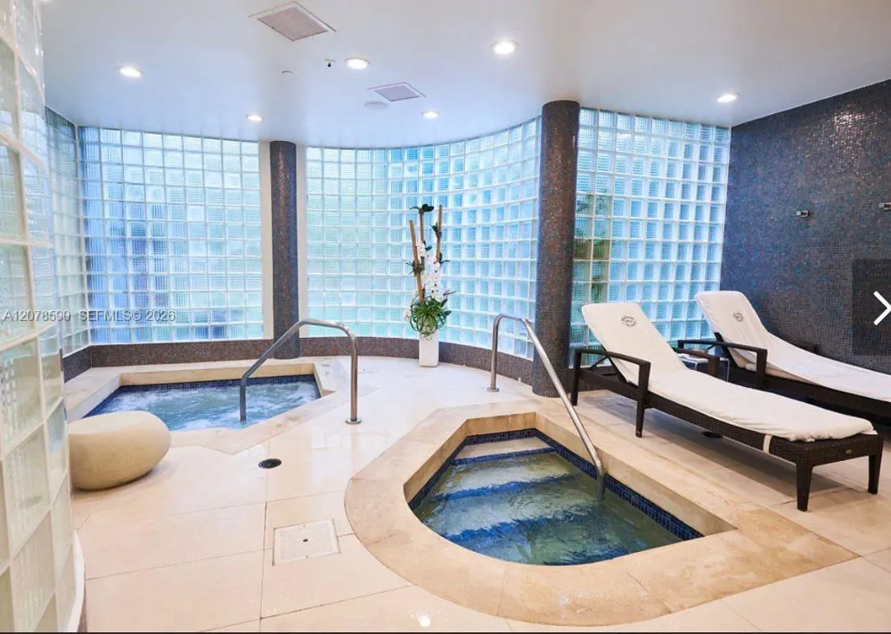 1000 W Island Blvd #1010 Aventura, FL 33160