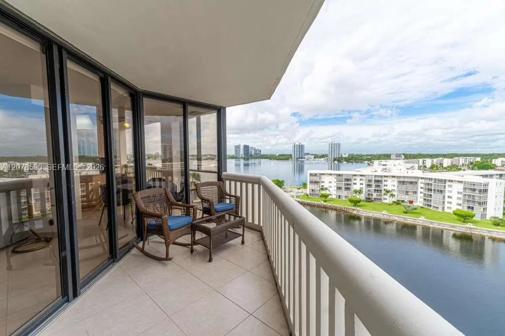 1000 W Island Blvd #1010 Aventura, FL 33160