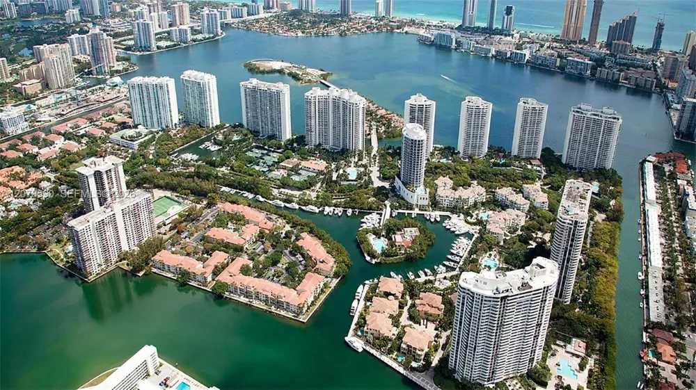 1000 W Island Blvd #1010 Aventura, FL 33160