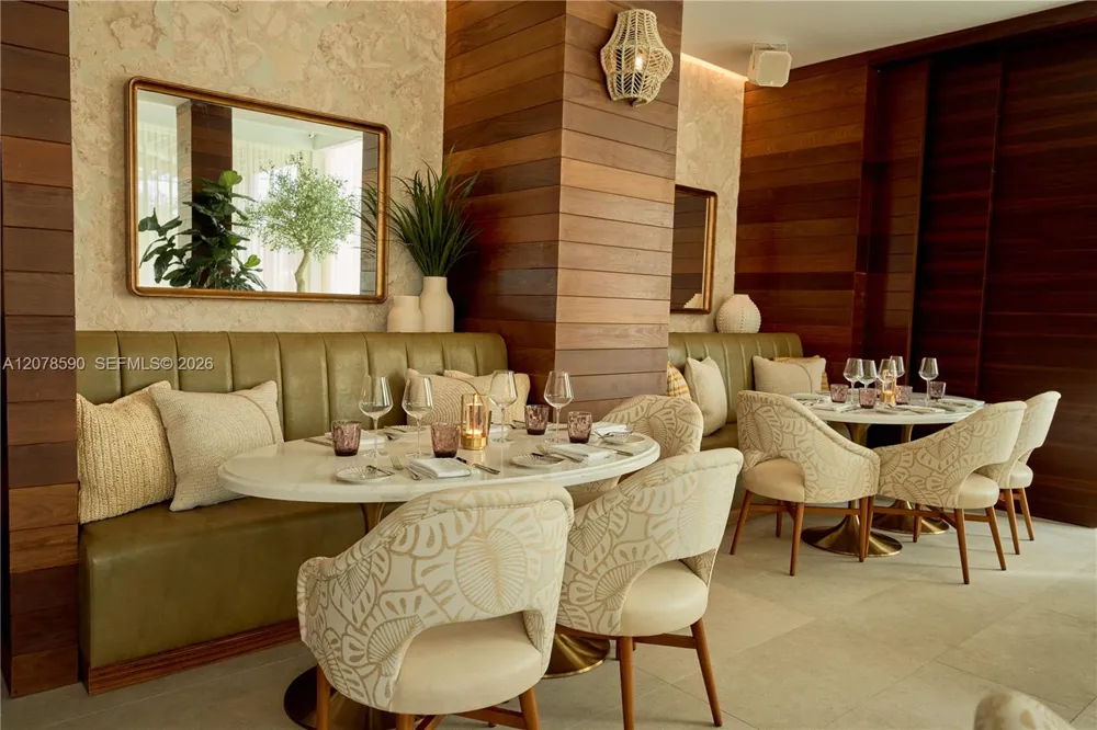1000 W Island Blvd #1010 Aventura, FL 33160