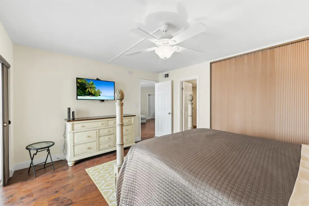 501 LAKE SHORE DRIVE #606 Lake Park, FL 33403