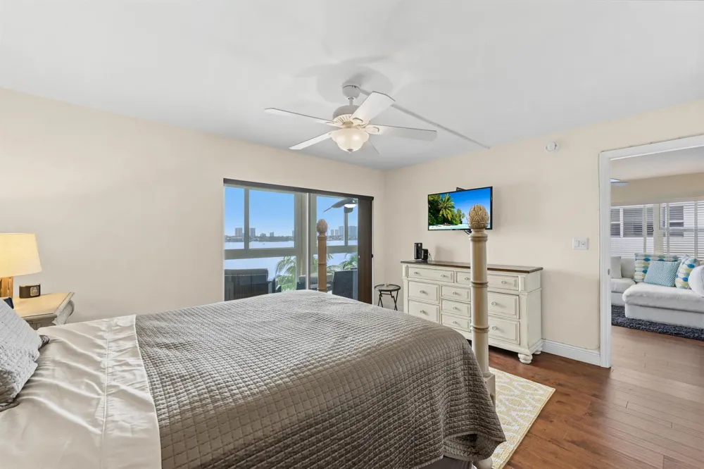 501 LAKE SHORE DRIVE #606 Lake Park, FL 33403