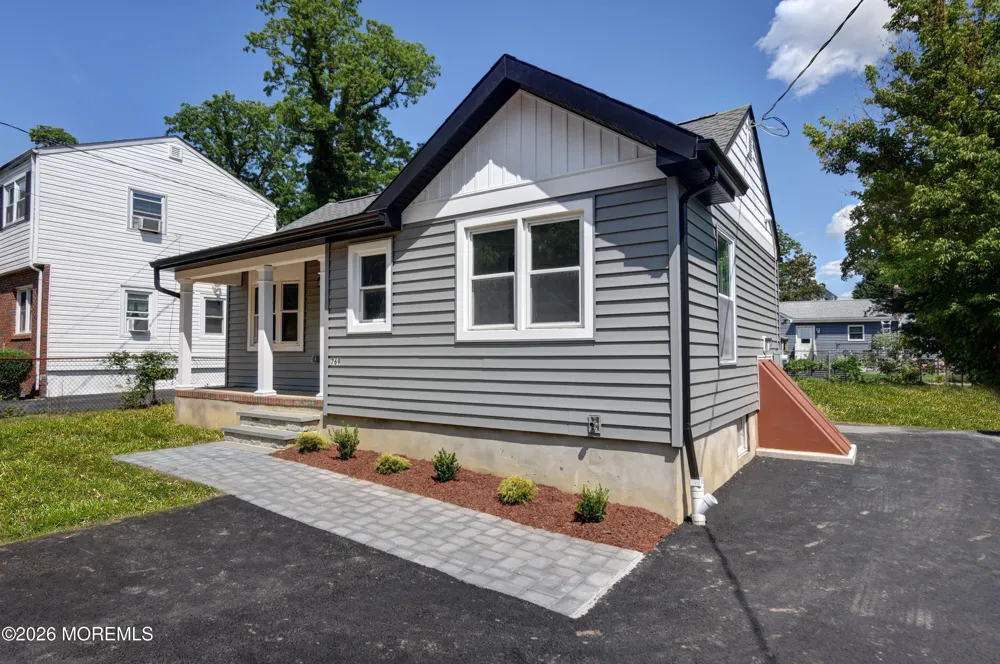 769 Cliffwood Avenue Cliffwood Beach, NJ 07735