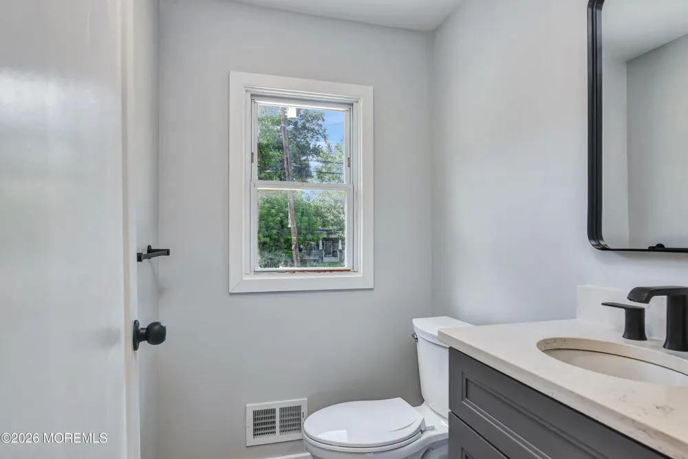 769 Cliffwood Avenue Cliffwood Beach, NJ 07735
