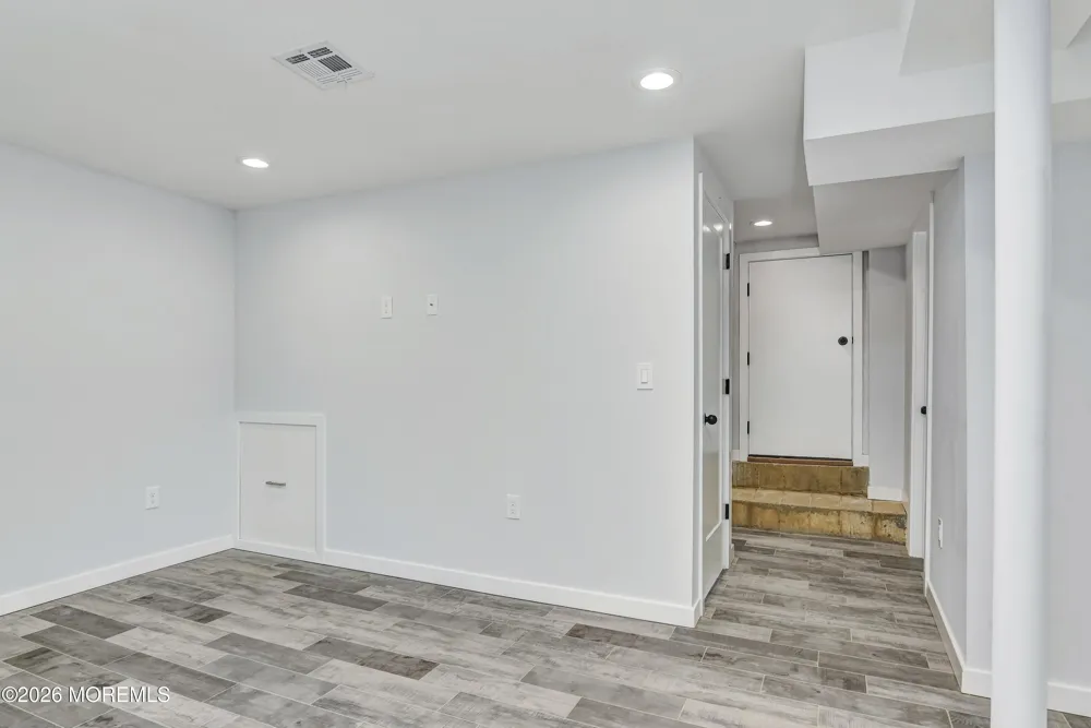 769 Cliffwood Avenue Cliffwood Beach, NJ 07735