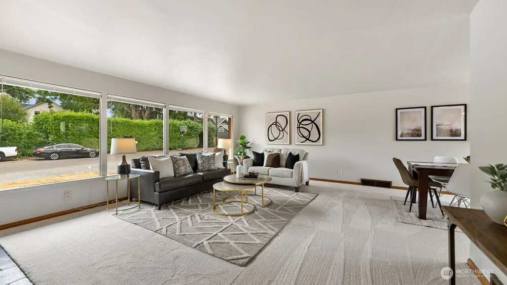 9533 14th Avenue NW Seattle, WA 98117