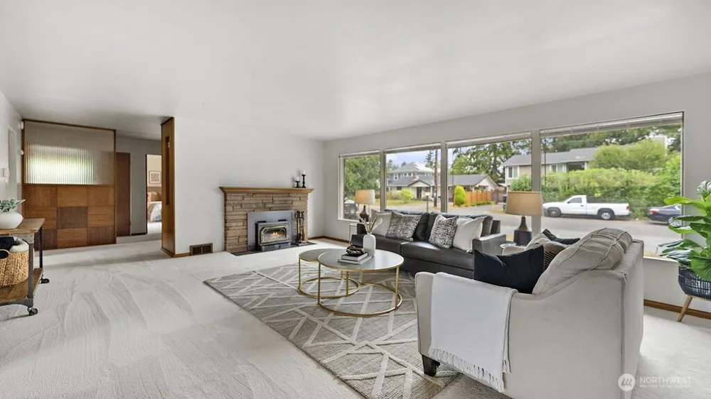 9533 14th Avenue NW Seattle, WA 98117