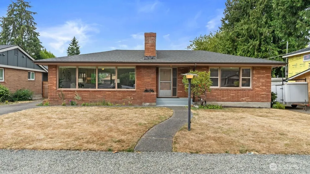 9533 14th Avenue NW Seattle, WA 98117